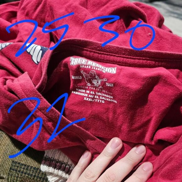 Y2K red true religion plus size tshirt - Picture 3 of 3